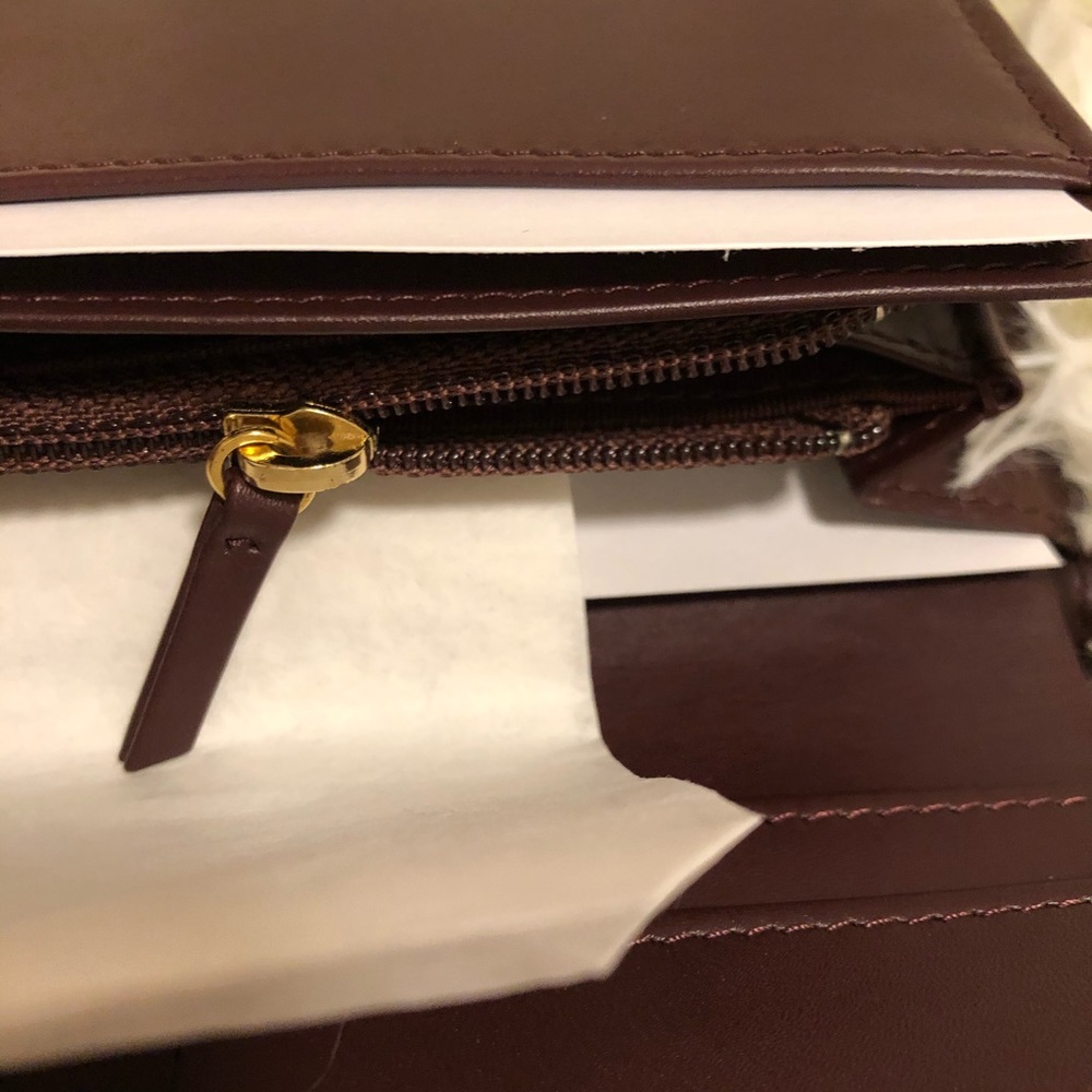 Chanel Wallet (Free Dior lip glow) - Picture 13 of 16